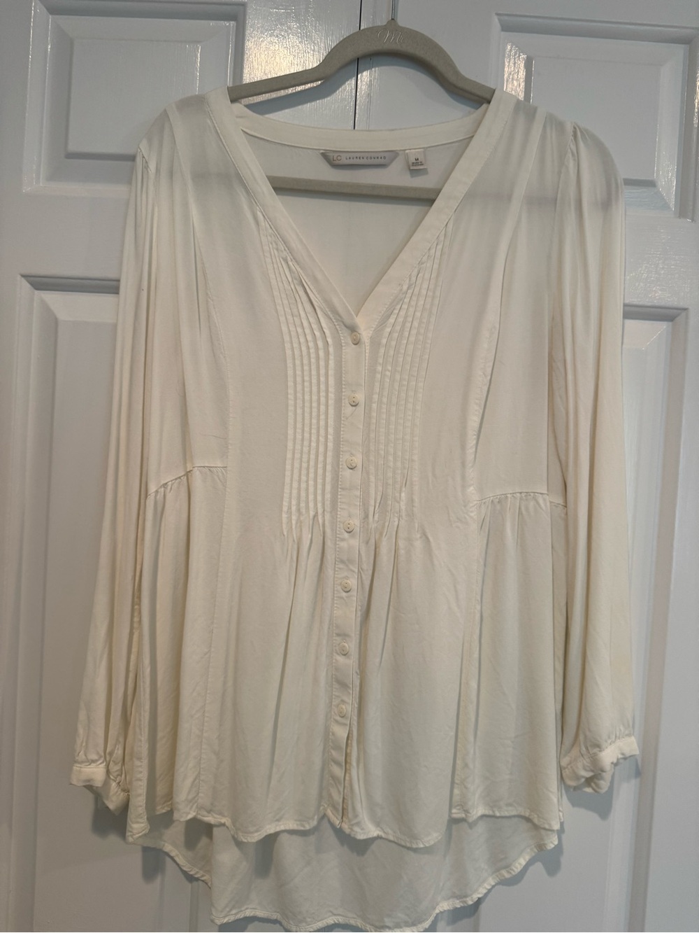 LC Lauren Conrad Cream V-Neck Pintuck Button-Front Blouse